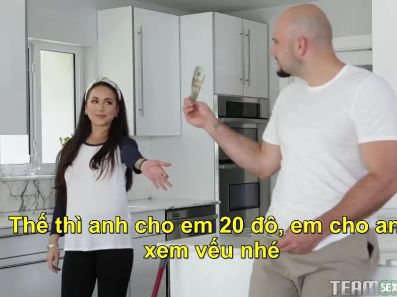 Ả giúp việc gốc Việt hám tiền